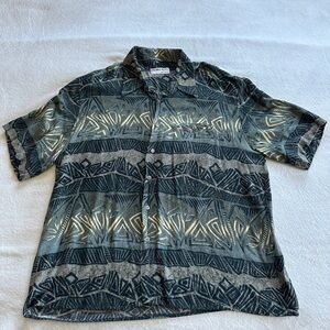 Reyn Spooner Black and Cream Geometric Short Sleeve Button Down Shirt